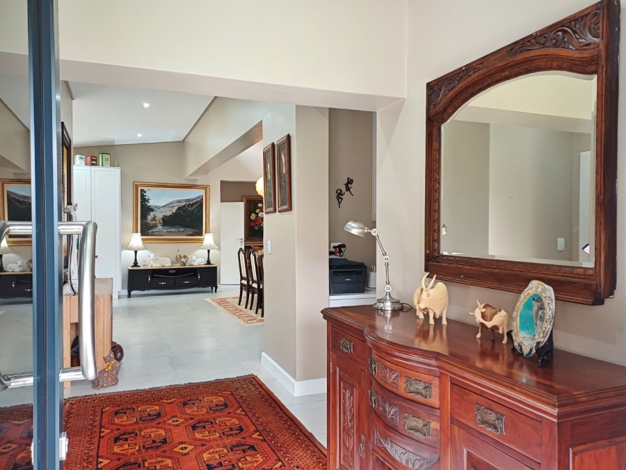 4 Bedroom Property for Sale in Tergniet Western Cape